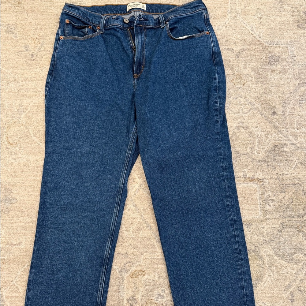 Abercrombie & Fitch Women's Straight Leg Jeans — Dark Blue